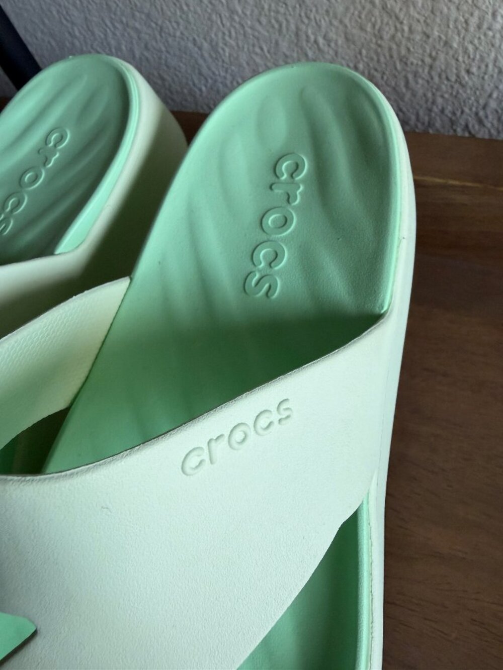 CROCS Getaway Toe Loop Platform Sandal in Jade Tint NEW Various Sizes - Picture 4 of 9